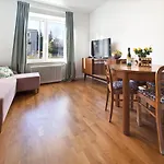 Zoliborz P&o Serviced *