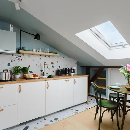 Zoliborz P&o Serviced Διαμέρισμα *