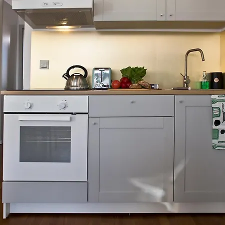 Zoliborz P&o Serviced Apartamento