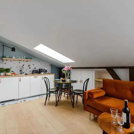 Zoliborz P&o Serviced * 华沙